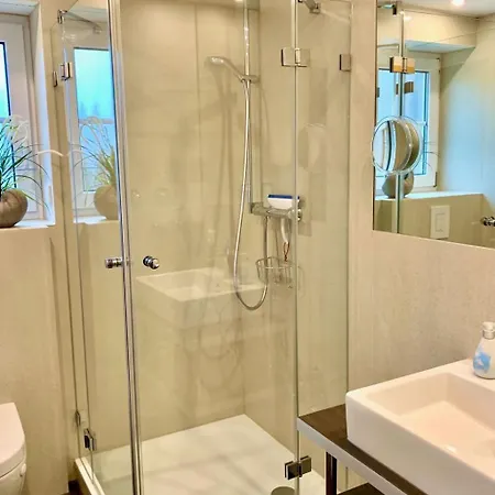 Apartmán Moderne 3-zimmer Maisonettewohnung In Der By Interhome *